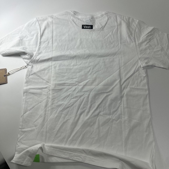 Vast Life Graphic T Shirt Size Medium NWT - Picture 10 of 10